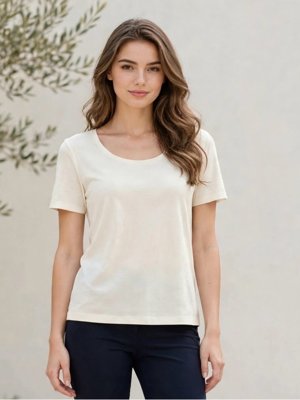 Chico’s Women’s Ivory Cotton Short Sleeve Basic Tee Size 2 / Large